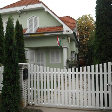 Csokonai guesthouse Zamárdi Extérieur photo