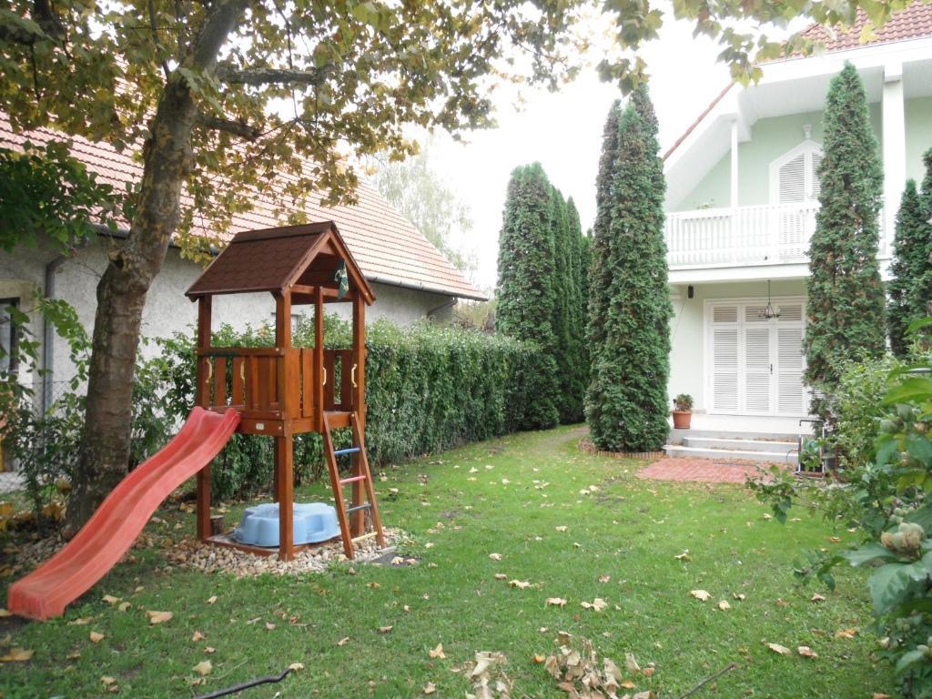 Csokonai guesthouse Zamárdi Extérieur photo